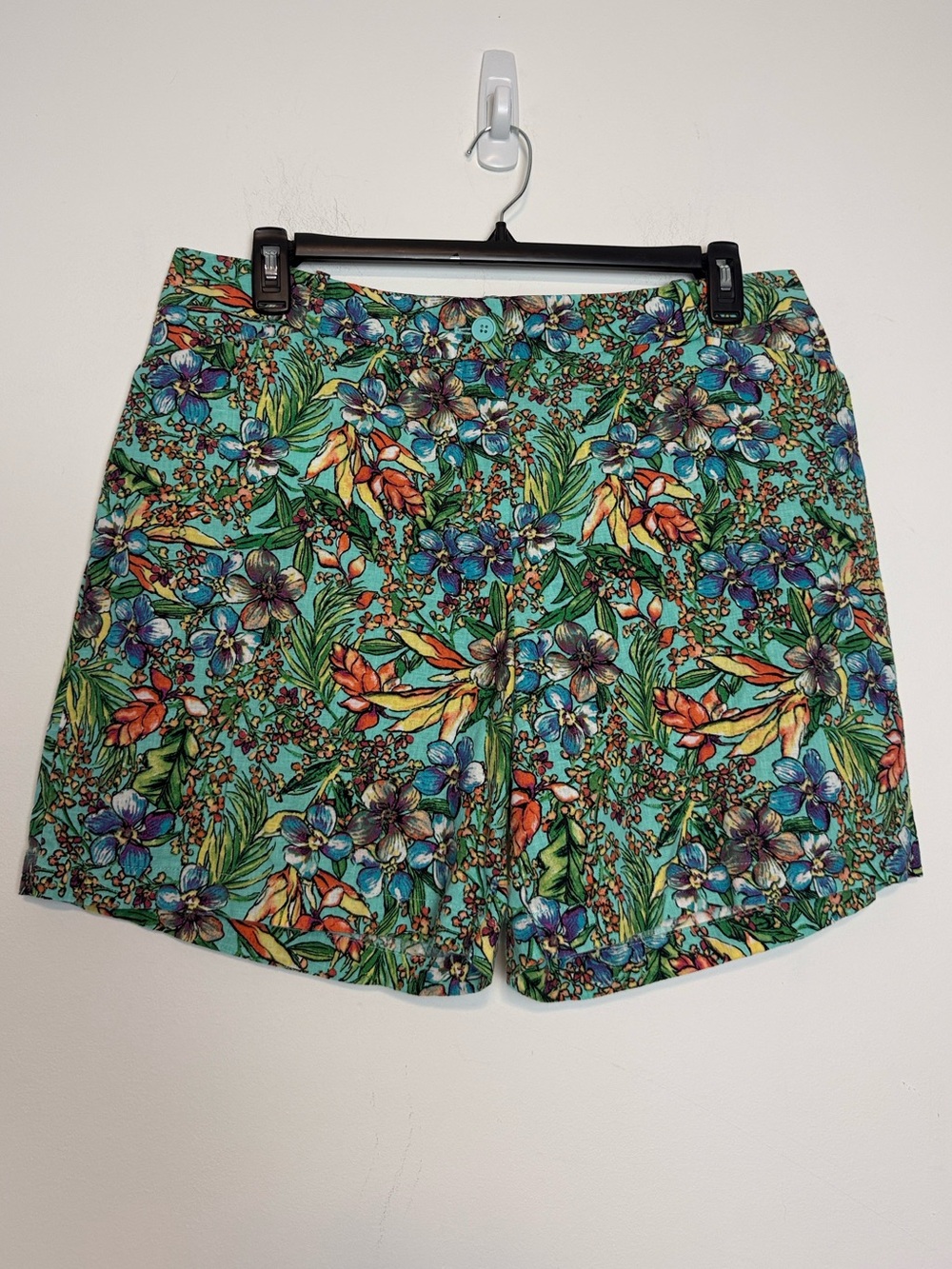 Talbots Blue Multi Color Multi Floral Linen/Cotton Blend Shorts. Size 16